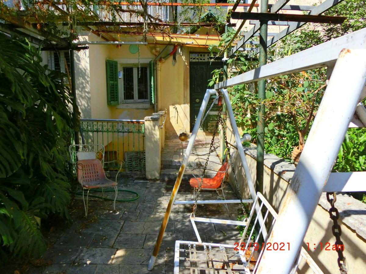 Ami's House Only For Women Dormer Hostel *