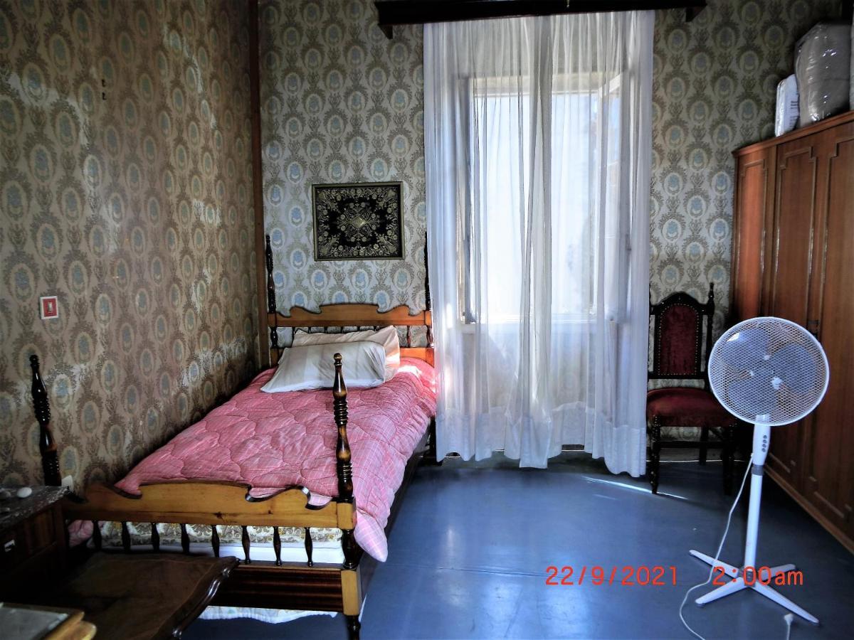 Ami's House Only For Women Dormer Hostel *